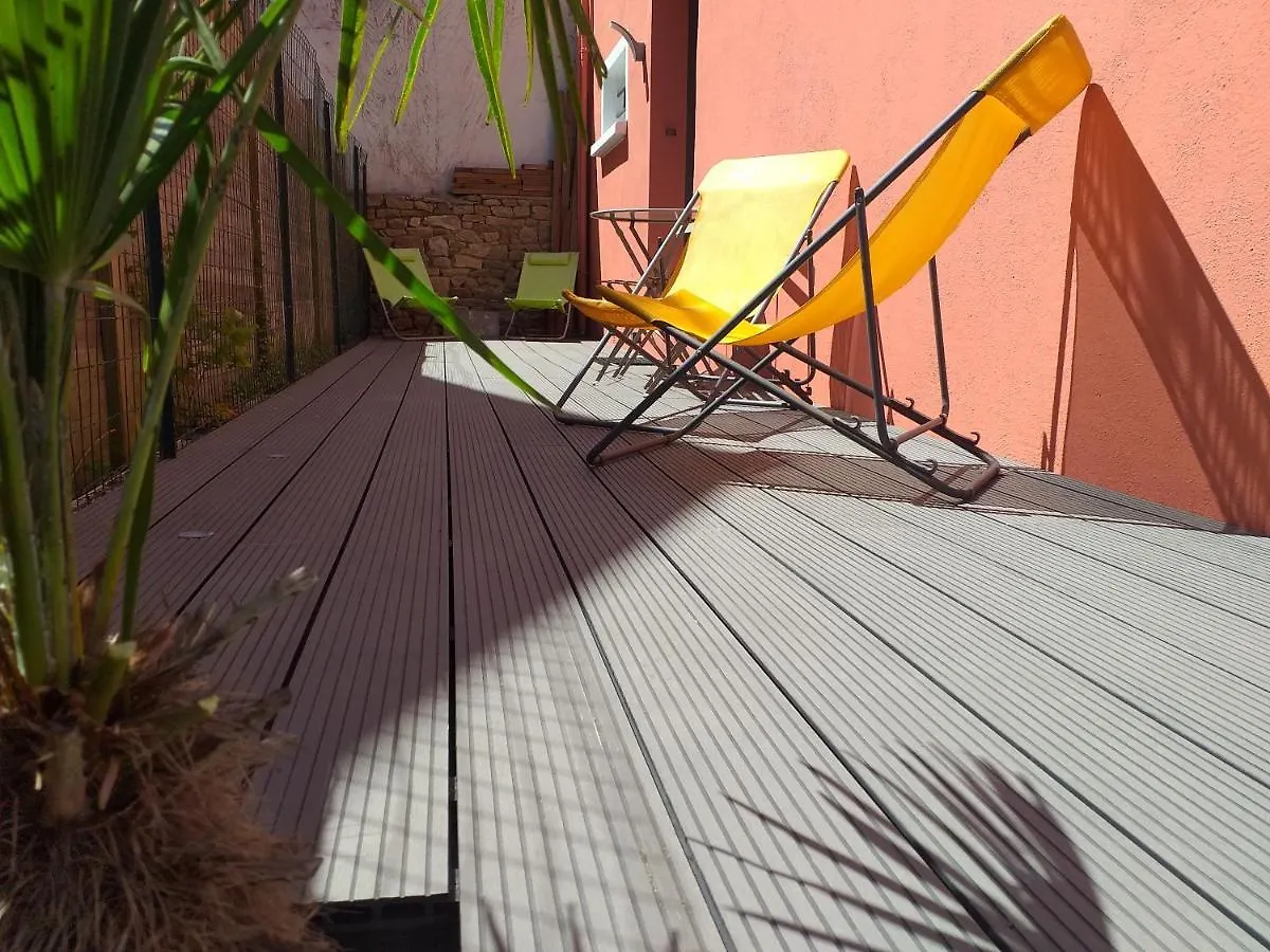 Centre Ville A Pied Appt Avec Sauna, Linge, Wifi, Stationnement Gratuit Vannes Francia