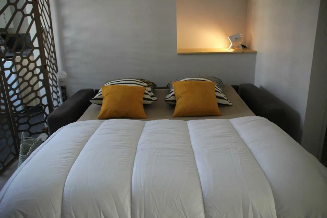 Centre Ville A Pied Appt Avec Sauna, Linge, Wifi, Stationnement Gratuit Vannes Apartamento